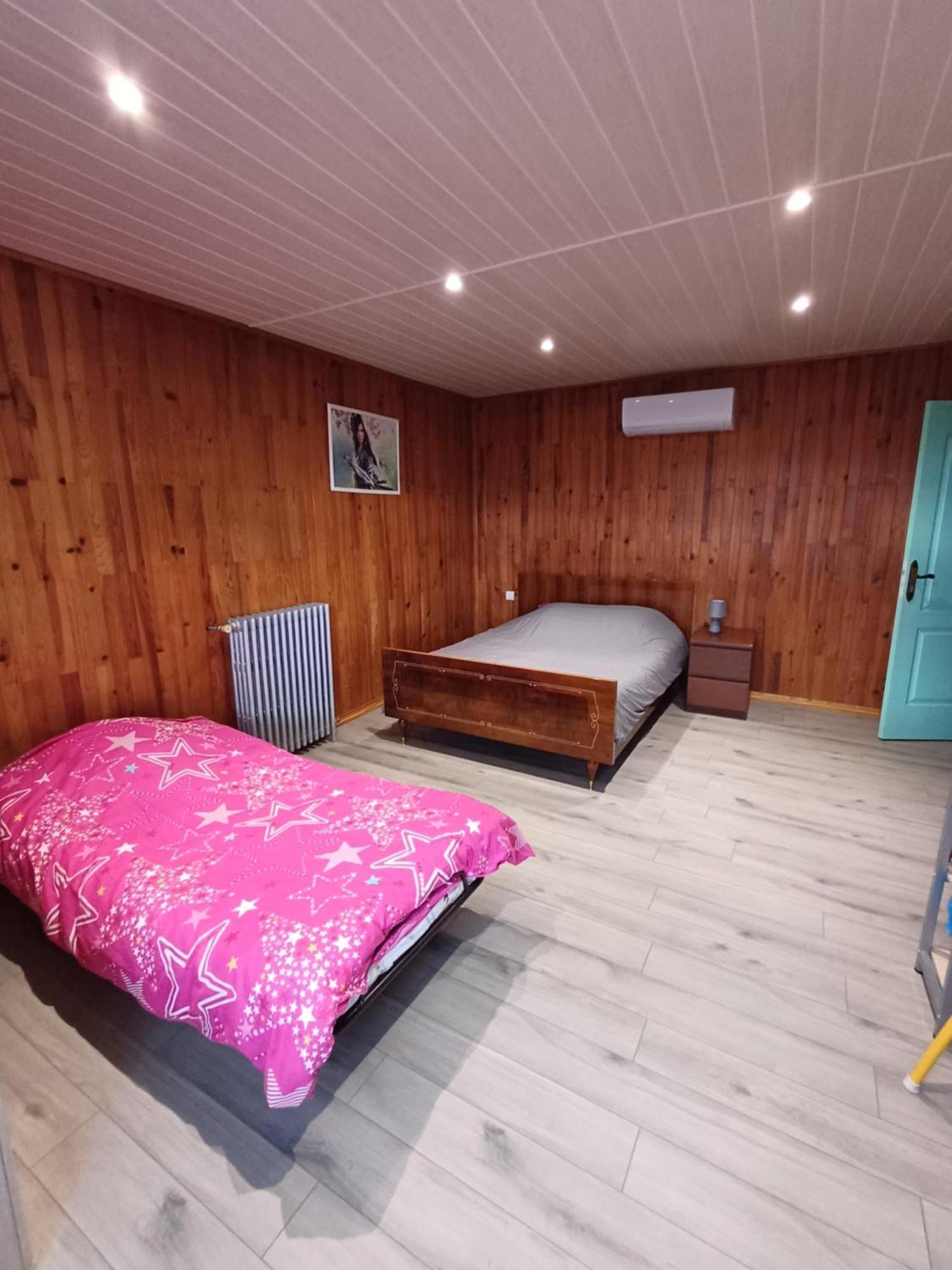Le Pouyet Apartamento Saint-Lattier Exterior foto